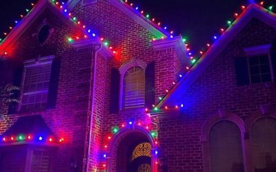 Christmas Lights Installed - Hanging Christmas Lights