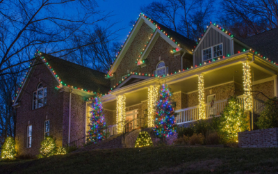 Christmas Lights Installed - Hanging Christmas Lights